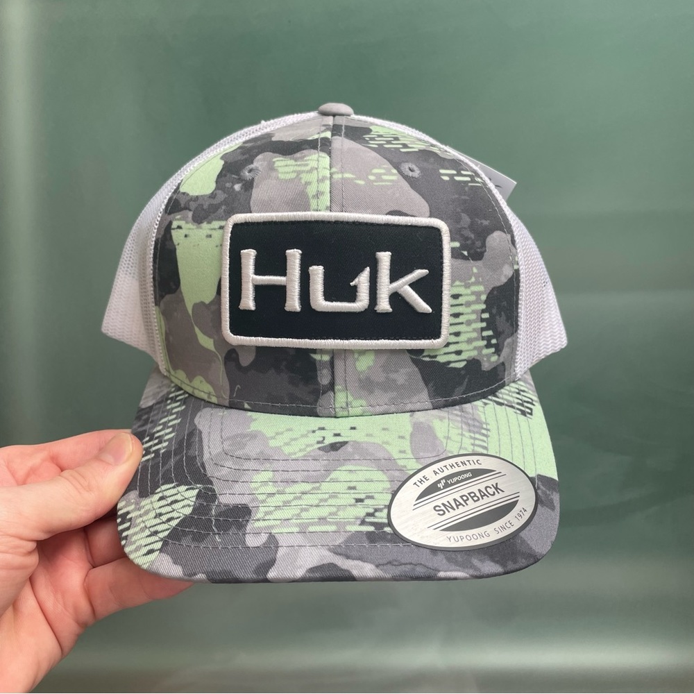 NWT Huk Fishing Mesh Snapback Cap